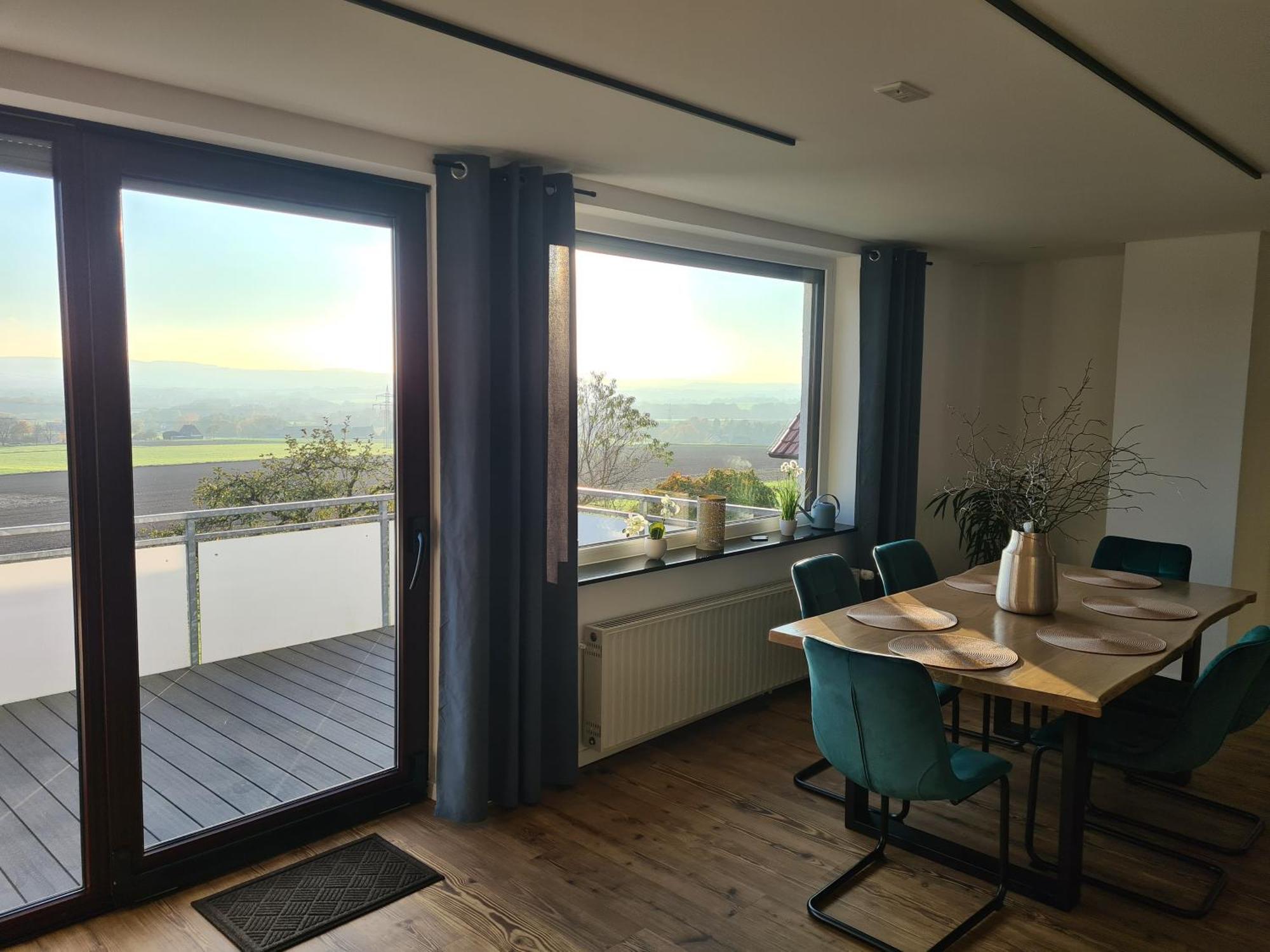 Moderne Ferienwohnung Mit Aussicht Бад-Ейнгаузен Екстер'єр фото